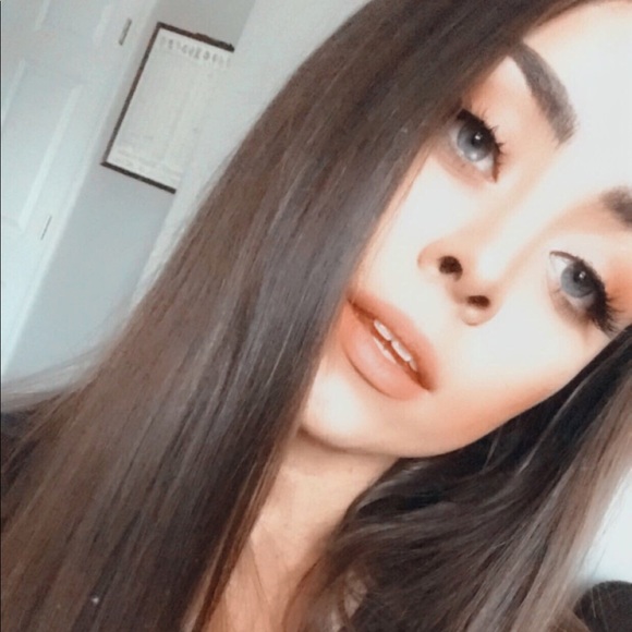 Meet your Posher, Sara - Picture 1 of 1